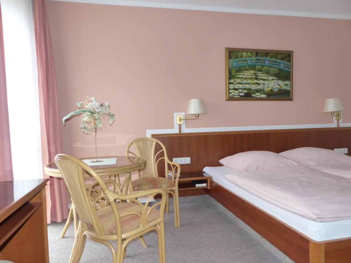 Hotel Dorotheenhof Котбус Екстериор снимка
