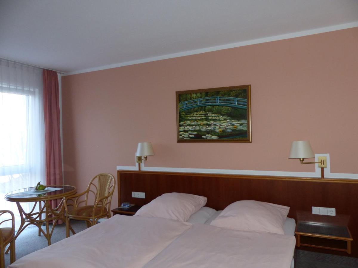 Hotel Dorotheenhof Котбус Екстериор снимка
