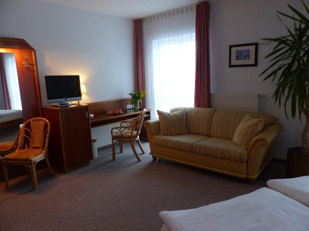 Hotel Dorotheenhof Котбус Екстериор снимка