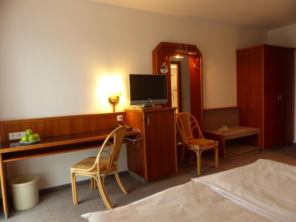 Hotel Dorotheenhof Котбус Екстериор снимка