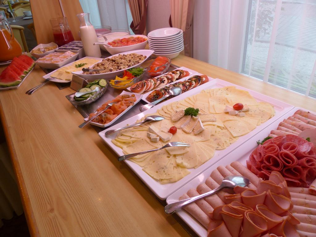 Hotel Dorotheenhof Котбус Екстериор снимка